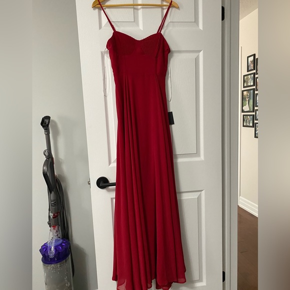 NWT- Lulu’s red long dress never worn - Picture 4 of 7